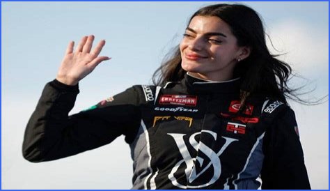 Cami Elliott: A Rising Star In The World Of Art And Design